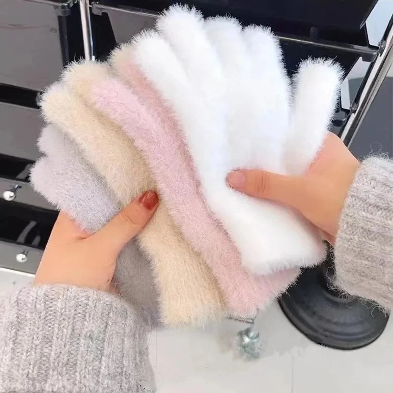 4colors Warm Plush Gloves Winter Full-Finger Windproof Gloves Faux Fur Knitted Gloves Perfect for Cycling Outdoor Sports 251106