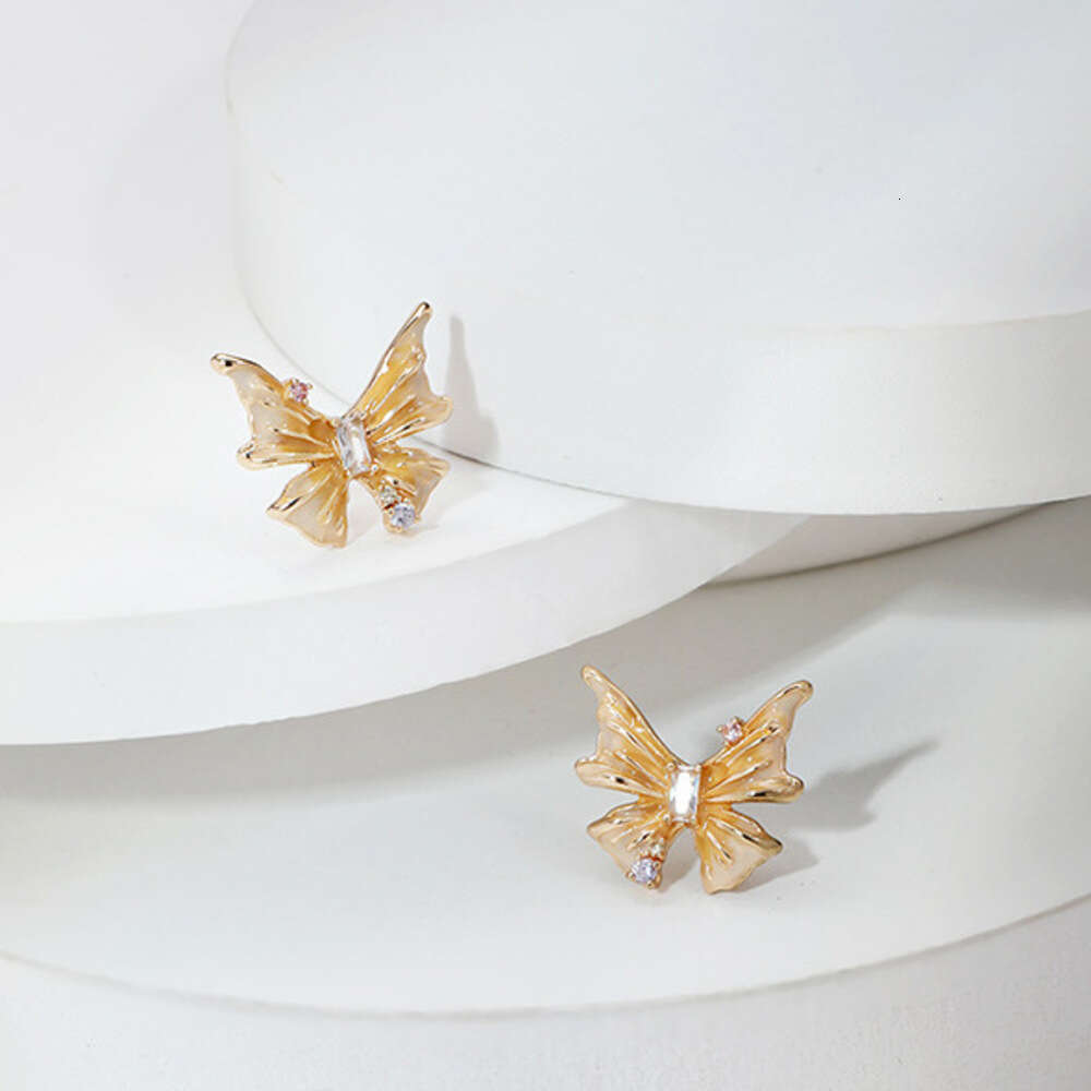 925 Silver Needle gold Butterfly Light Luxury High-end New Original Ins Fashion Commuting Stud Earrings Wholesale