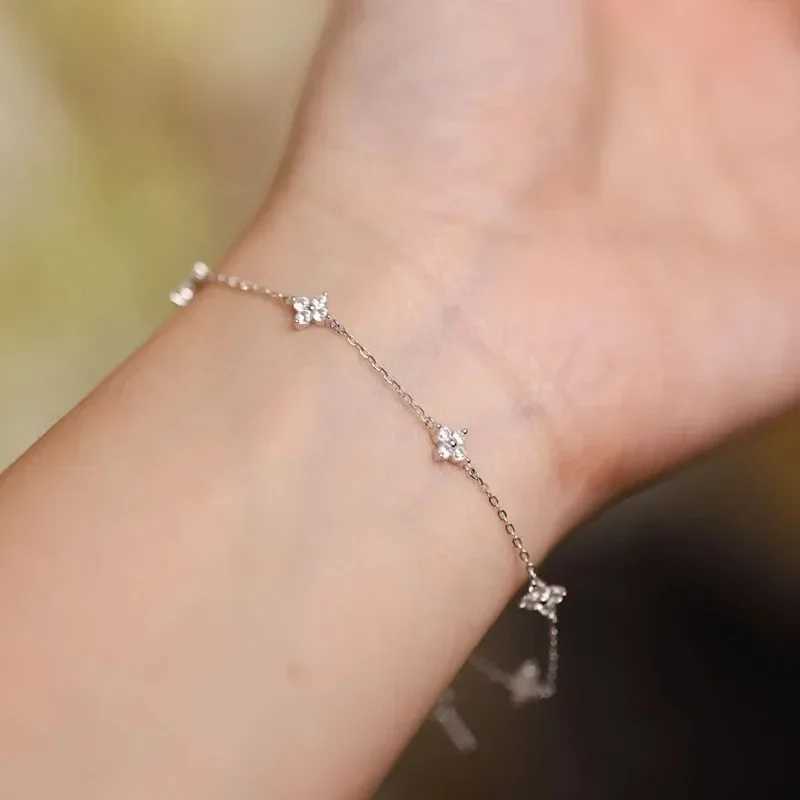 925 Sterling Silver Shiny Zircon Flower Bracelets For Women Charm Temperament Chain Bracelet Party Wedding Jewelry Holiday GiftsT251110