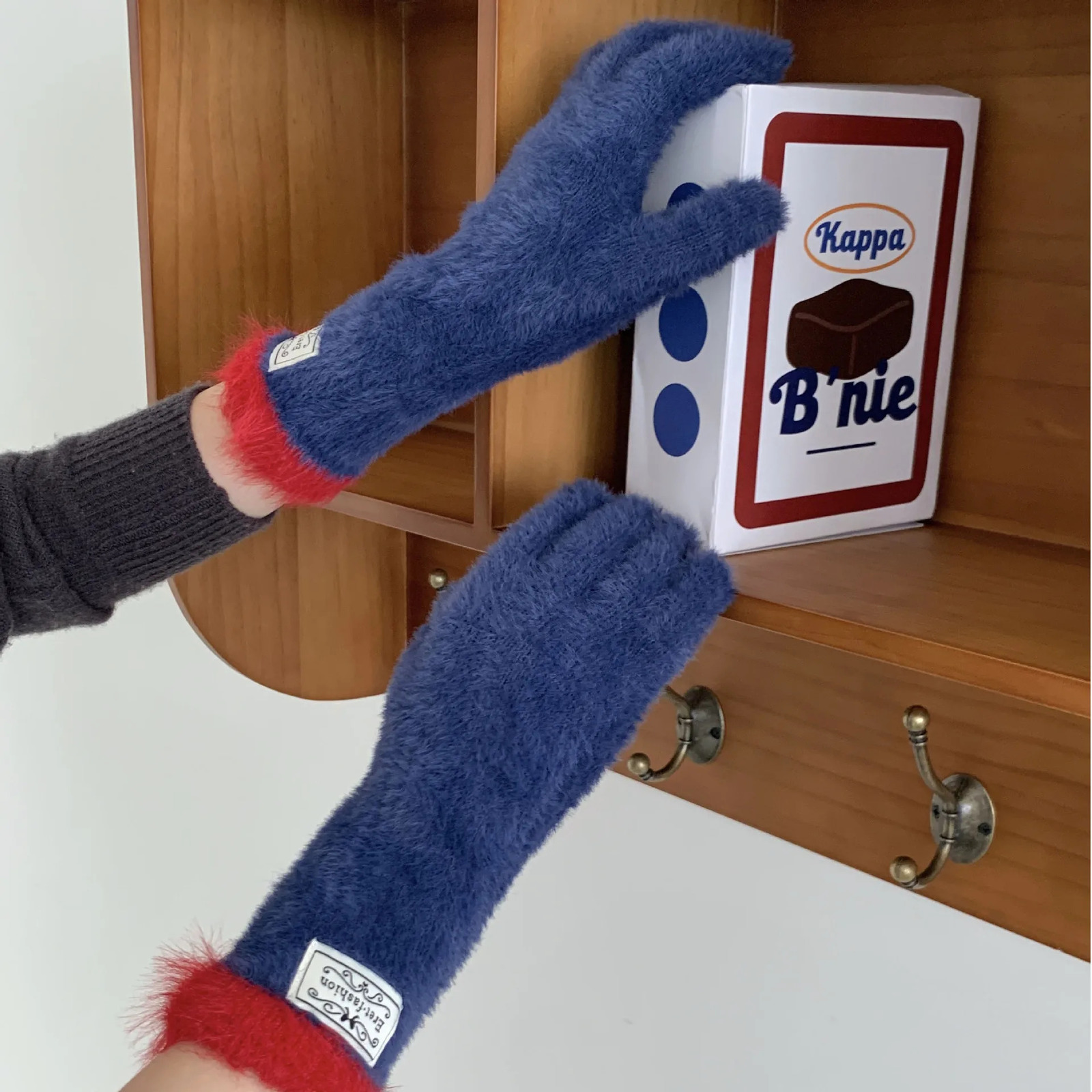 Womens Knitted Gloves Warm Windproof Student Cycling Accessory Anti-Slip Palm Biking Daily School Winter Commute 251106