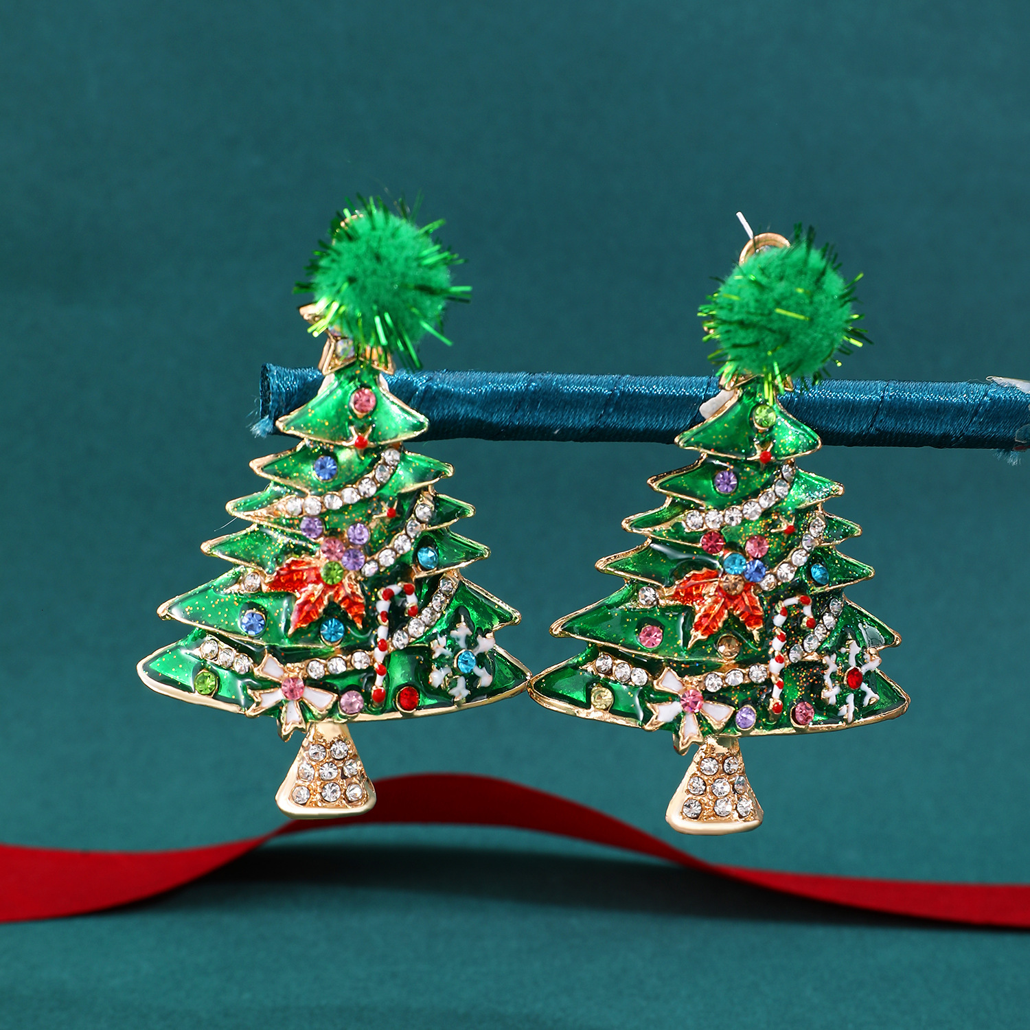 Jewelry Colored Dia Alloy Oil Drop Christmas Tree for Women Fashionable and Elegant Earrings