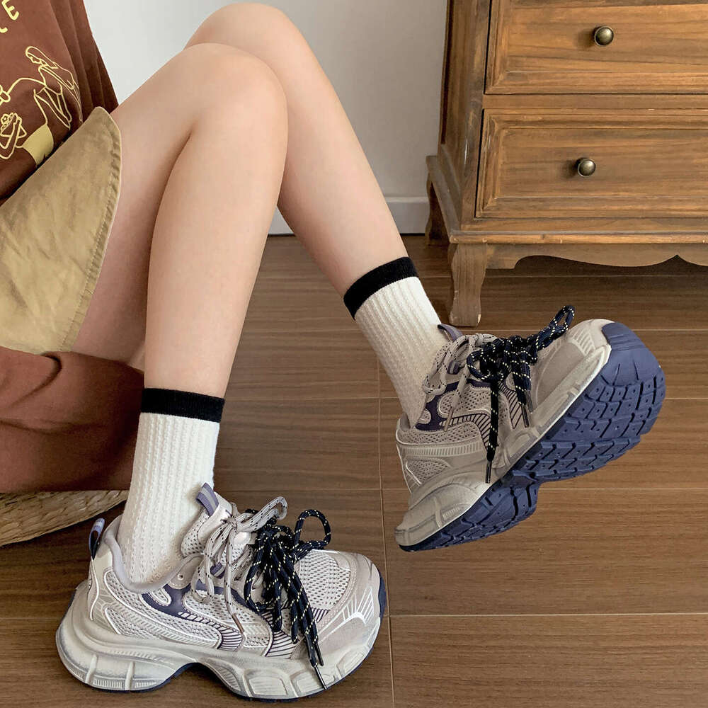 Queen Style Retro Height-Increasing Thick-Soled Shoes Women 2025 New Autumn Casual High-End Soft-Soled Sneakers