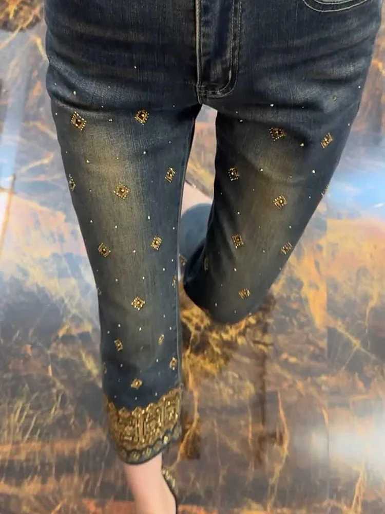 Rhinestone Women Jeans Fashion Washed Casual Pants All-match Straight Trousers Concise Bottom Clothes Spring C251110