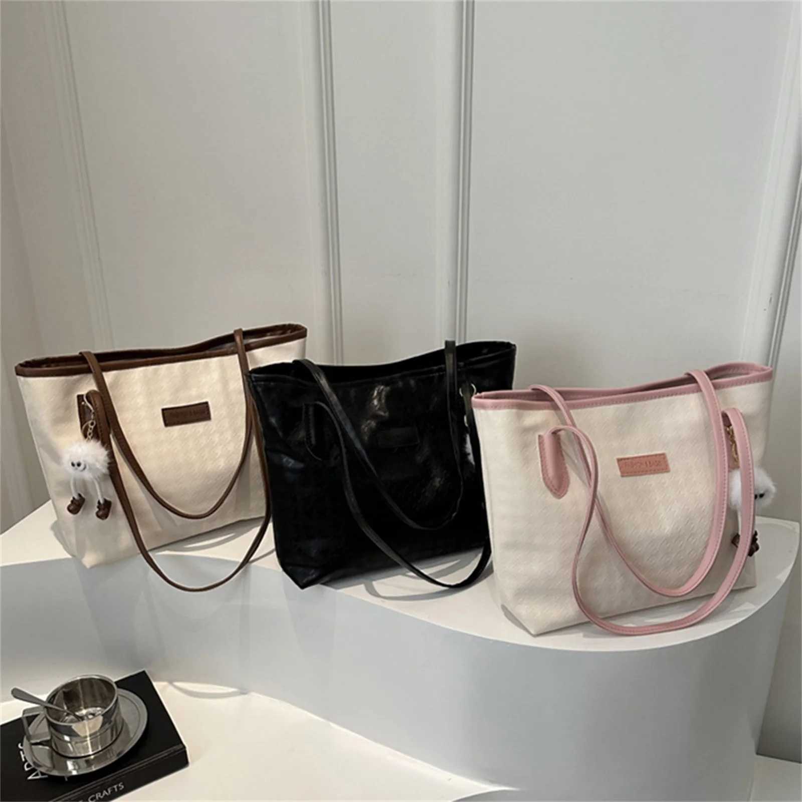 Large capacity womens fashionable daily office school party womens and teenagers casual shoulder bagT25041011111