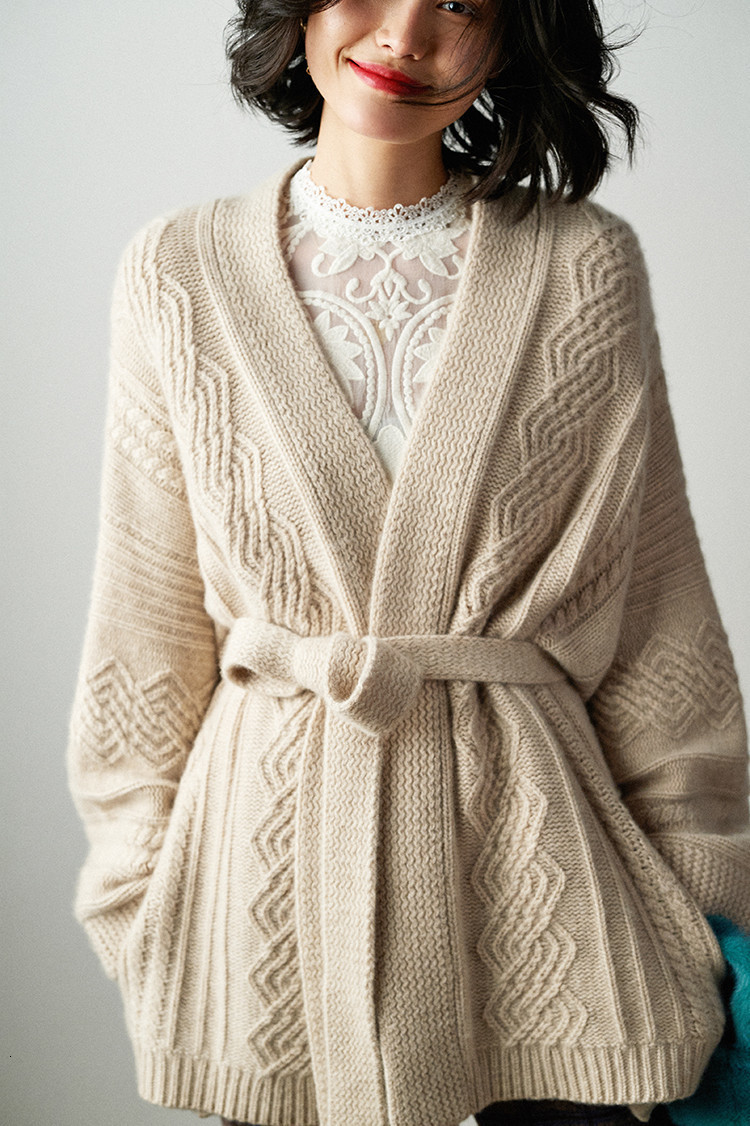 Fengjia Autumn Winter Stunningly Beautiful Retro Lazy Style Sweater Womens Cardigan Knitted Coat Loose Cashmere Sweater 230317