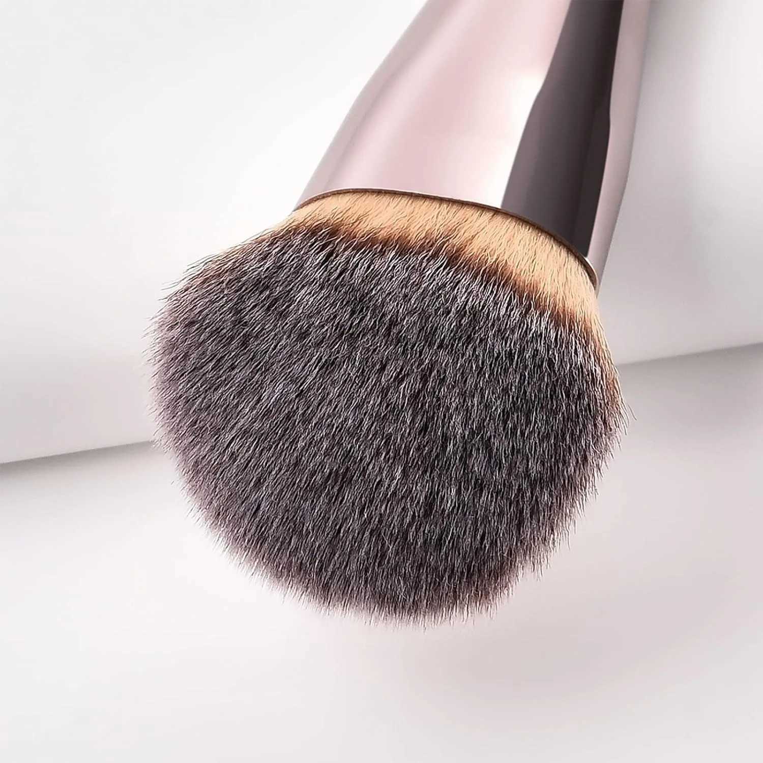 Professional Angled Foundation Brush - Premium Synthetic Kabuki Makeup Brush for Liquid Powder Foundation Bronzer Contour L251110