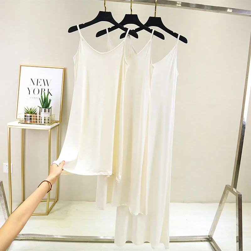 Elegant pendant Maxi dress womens sexy summer suspender beach dress womens backless 0-neck vacation dress 250409