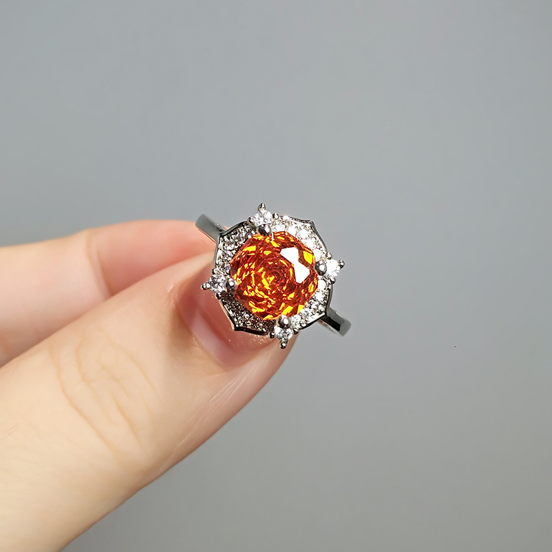 Hot Selling Six Sided Cut Rose Ruby Ring Light Luxury And Super Shiny Designer Ring Ice Flower Fashion Ring High Carbon Imitation Yellow Crystal Pink 