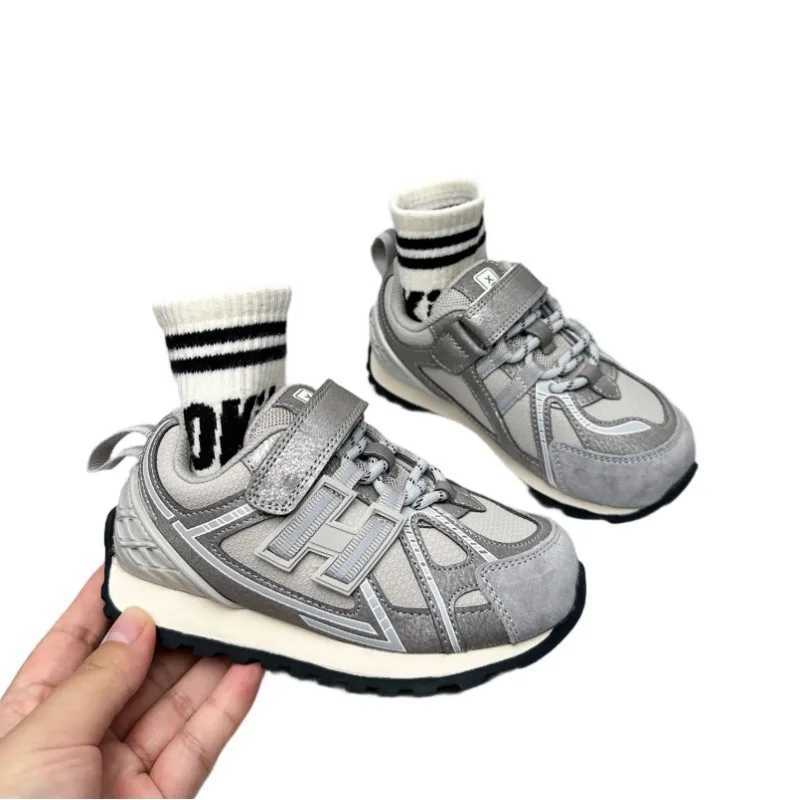 Childrens sports shoes 2025 autumn new item boys soft soled Forrest Gump shoes girls non slip casual dad shoes Size 26-37 T251110