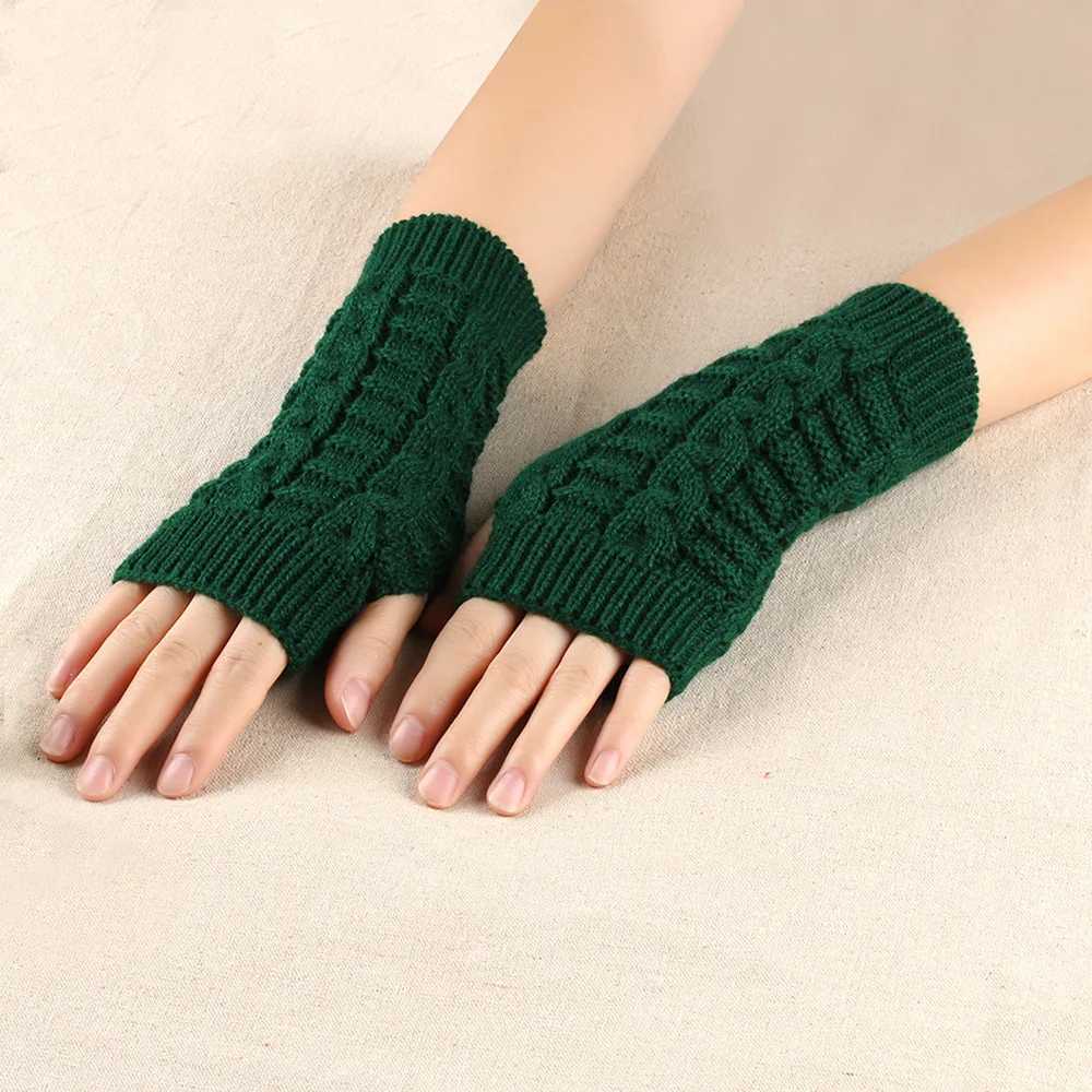 Autumn Winter Solid Color Gold Velvet Knitted Gloves Cold proof Warm Fashion and Elegant Gloves for Driving and Office Working L251110