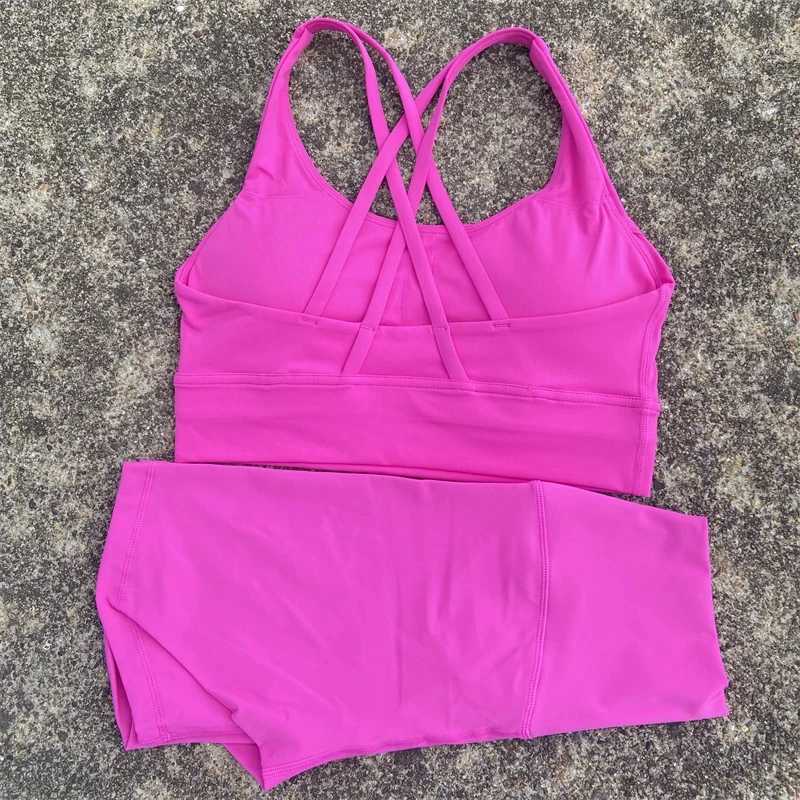 Solid color womens soft gym yoga suit bicycle short leg 2pc cross sports bra track and field uniform comprehensive training jogging sportswearXJ250410
