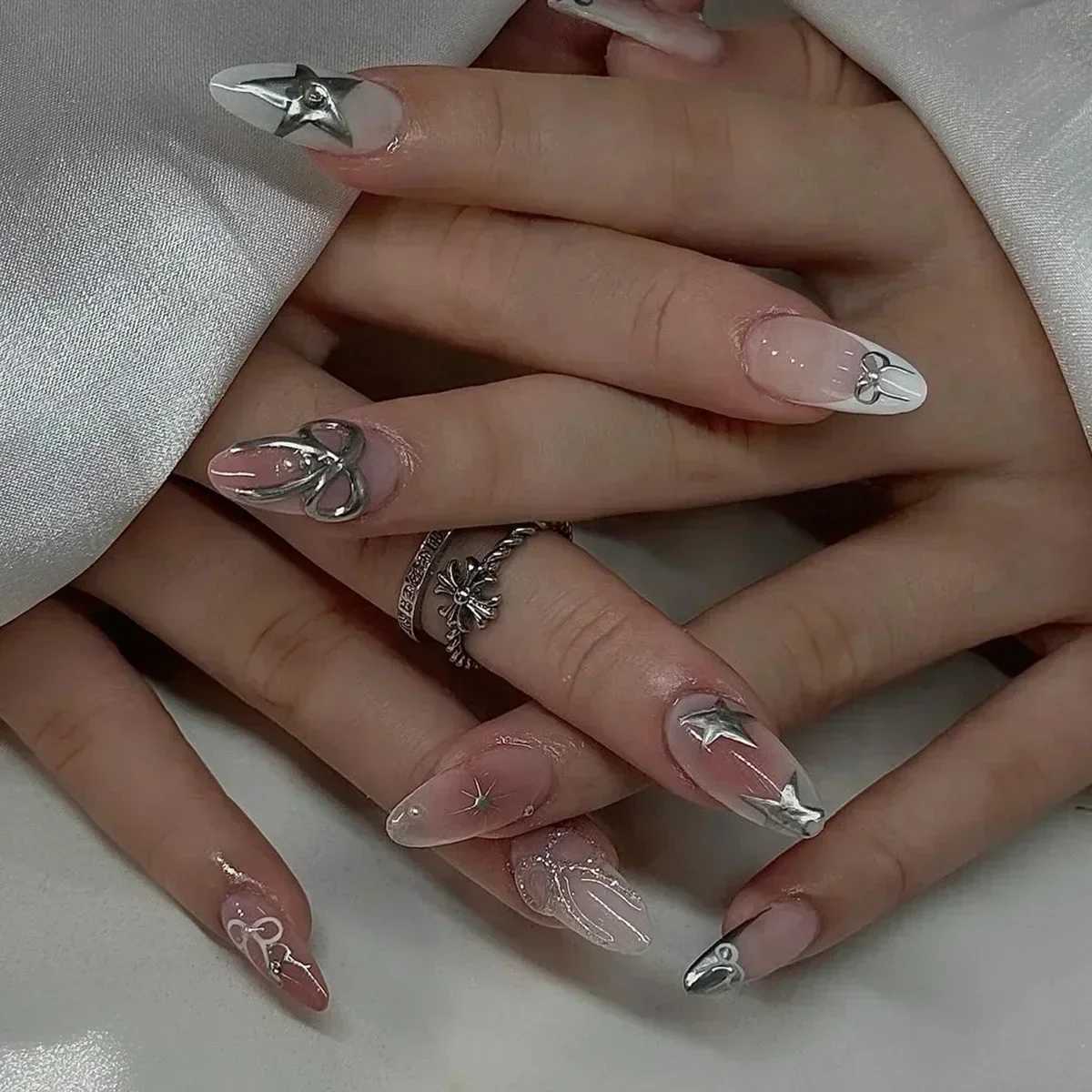 24Pcs Y2k Almond Acrylic Nail Set 3D Diamond Black Nail Art Sweet Cool French Wearable Fake Nail Handicraft Skills W250410