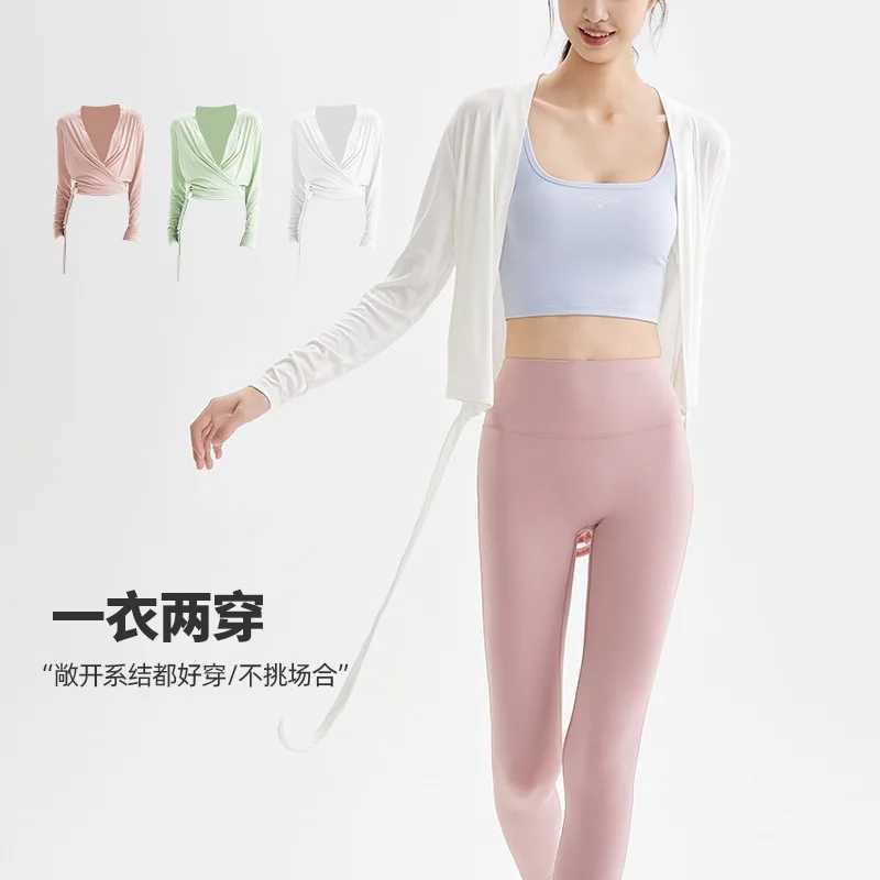 Long sleeved loose fit sports shirt for womens gym yoga fitness breathable double-layer design hem with top soft and comfortable sports jacketXJ250410