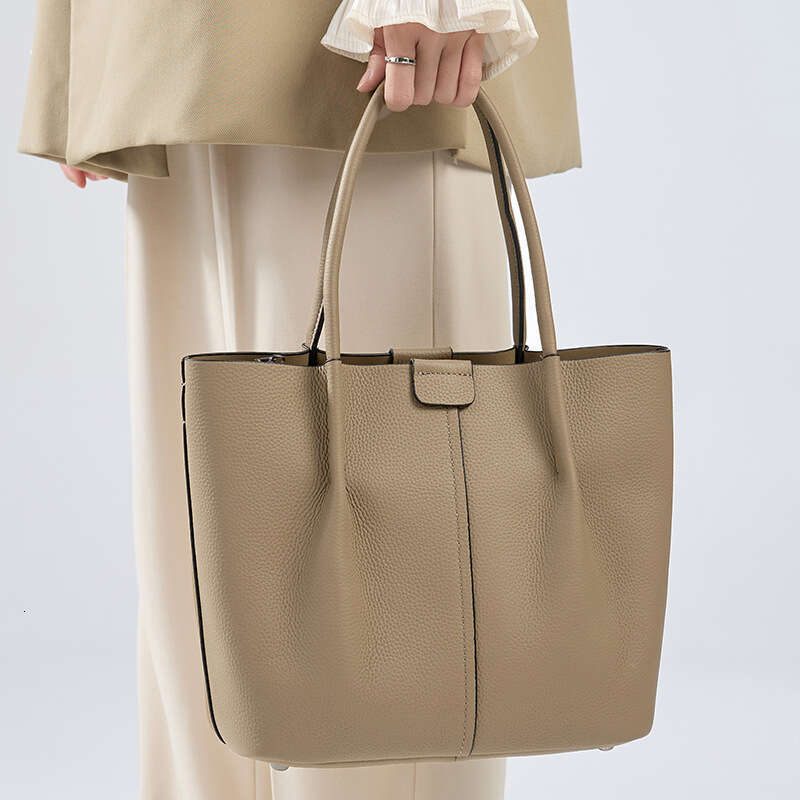 Luxury Bags Designer Top Cowhide Leather New Large Capacity Tote High-End Niche Women's Shoulder Bags Commuter Multifunctional Bucket Bag