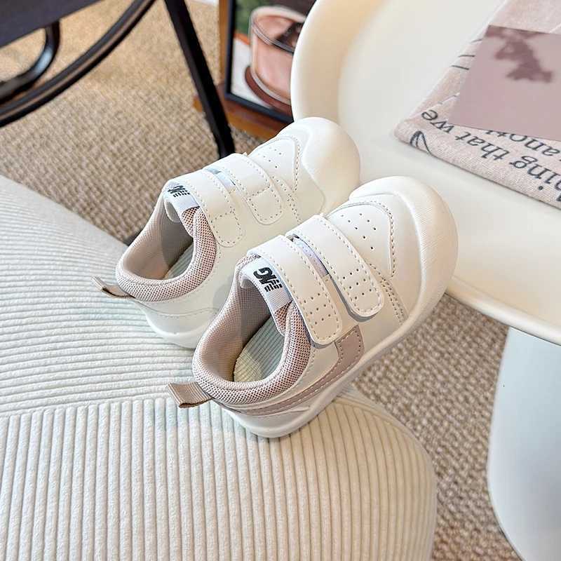 2025 spring autumn new fashion kids Comfortable sports shoes boys girls easy to wear anti slip indoors outdoorsT251110