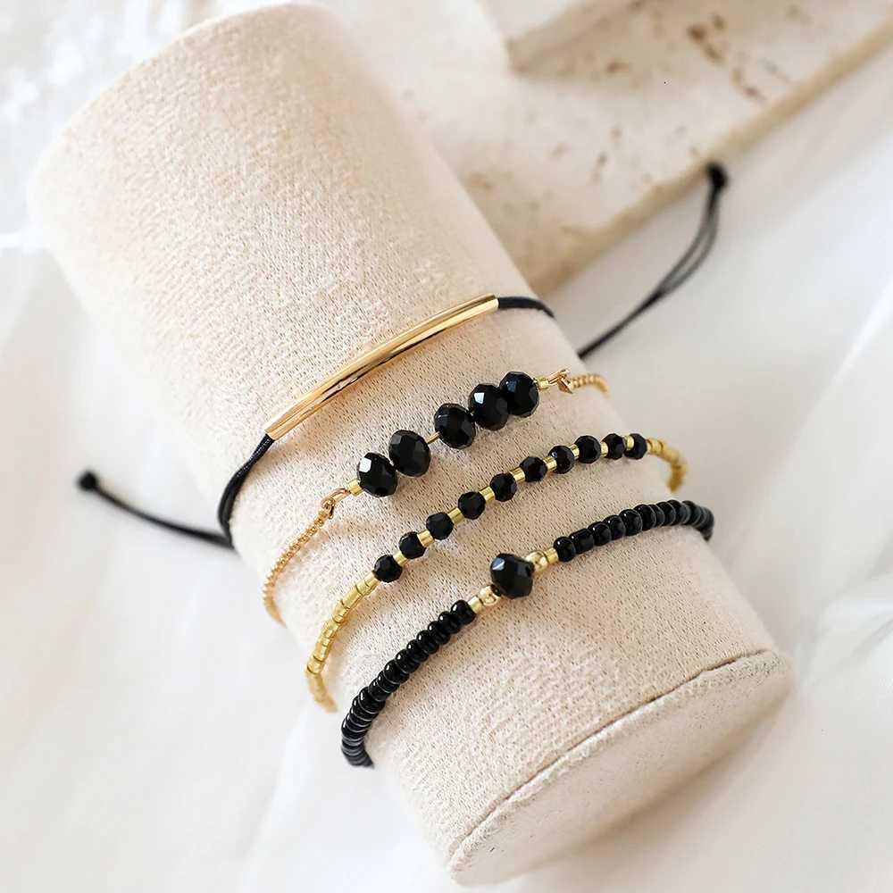 4Pcs/Set A new fashion vintage black crystal hand bracelet with hand-woven beaded simple niche womens braceletT251110