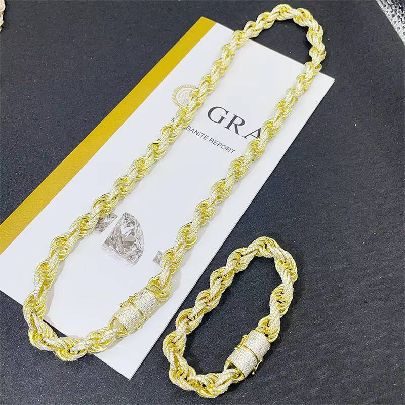 18K Gold 8mm Spring Buckle Twisted Chain Full Hip Hop Bracelet with Twist Rope Cuban Link Moissanite Bracelets Bangles