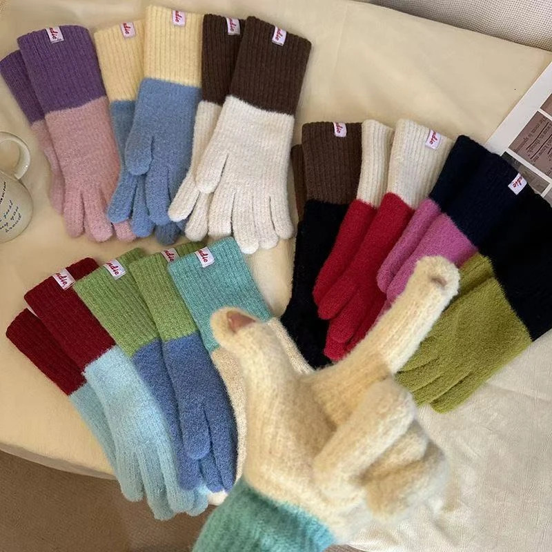 Winter Warm Women Gloves Dopamine Solid Color Five-fingered Gloves Knitted Cold-proof Student Girls Cycling Touch Screen Gloves 251106