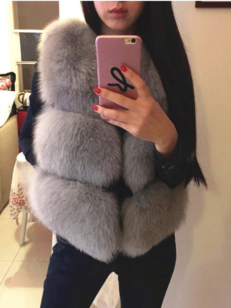 ZADORIN 3XL Autumn Winter Thick Warm Faux Fox Fur Vest Women High Quality Fashion VNeck Short Coat Female Waistcoat 251110