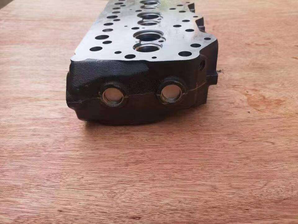 Suitable for Mitsubishi Diesel 4D31 Engine Cylinder Head Factory Direct Sale