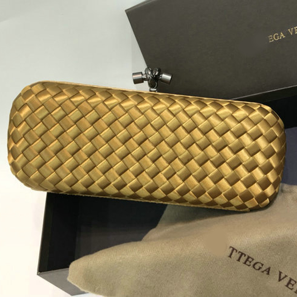 Designer womens fashion clutch bag classic gold highquality silk and snakeskin materials leisure and vacation evening bags new model hot selling styles YB5310