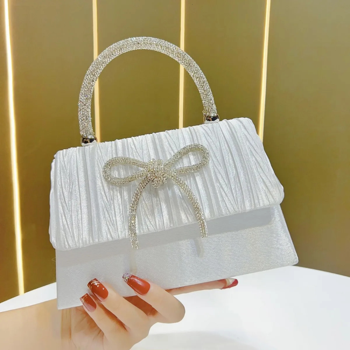 Womens Square Evening Bag Large Capacity Diamond Clutch with Chain Top Handle Shoulder Crossbody Purse Elegant Party Tote R251110