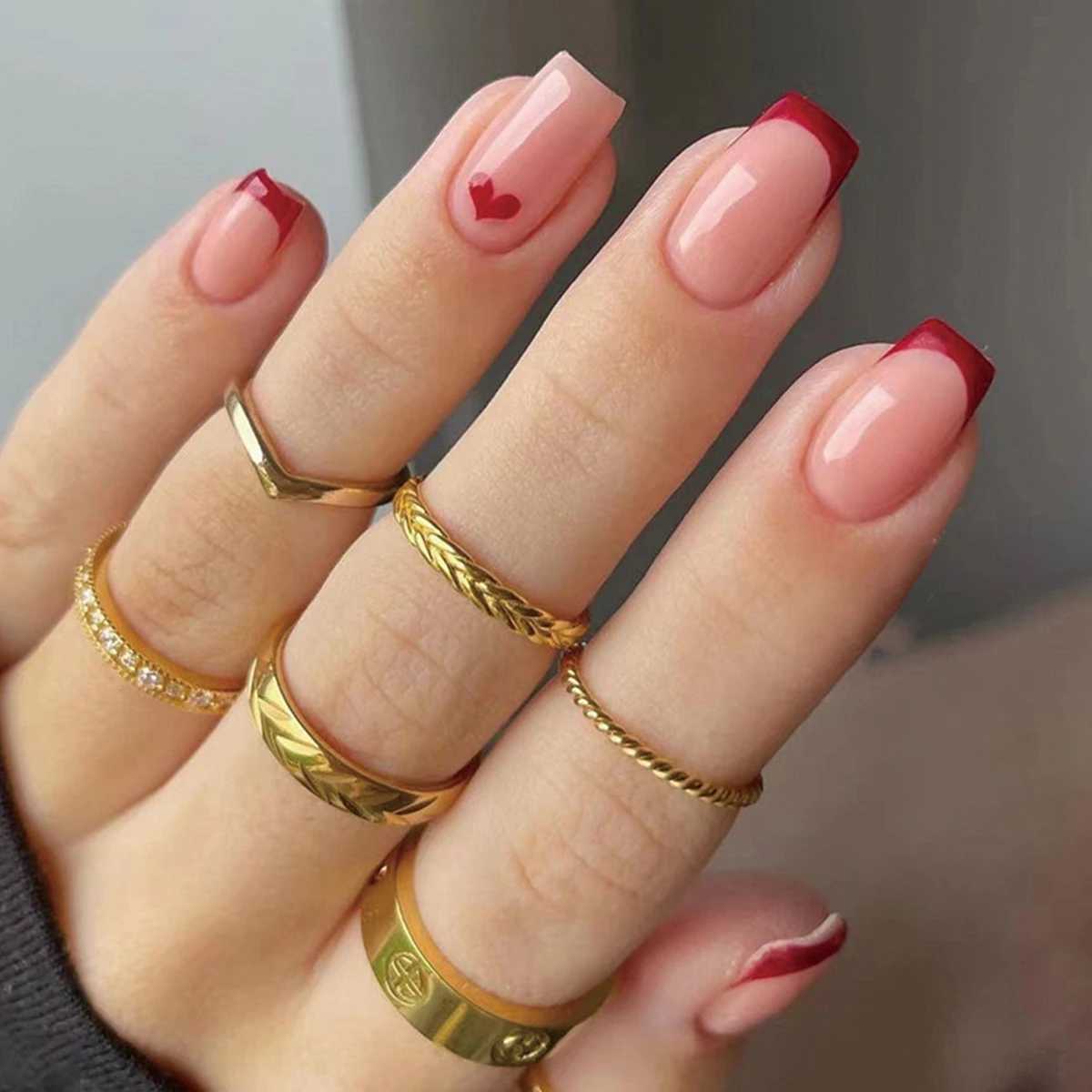 Womens Medium Square French Red Bordered Heart Printed Gloss Full Coverage Wearable Fake Nail Pressing Machine 24 pieces/set W250410
