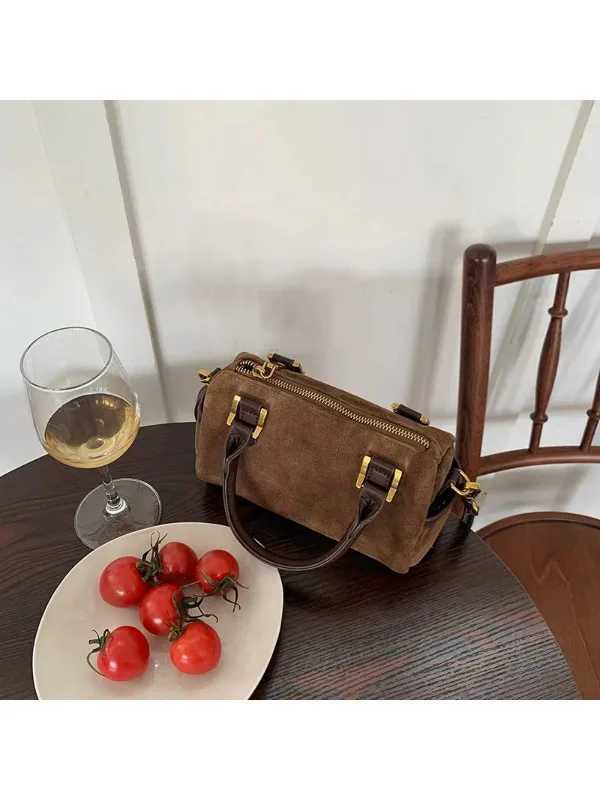 Korean Style Retro Suede Shoulder Bag Vintage Pillow Boston Design with Crossbody Strap Womens Fashion Handbag for Winter K251110