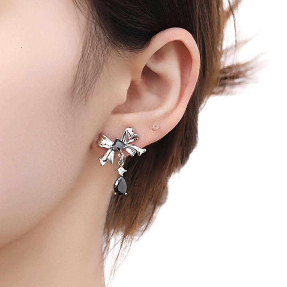 DHcollections 925 Silver Needle Simple Bowknot High-end Light Luxury Niche Black Glass Drop Fashion Personality Earrings