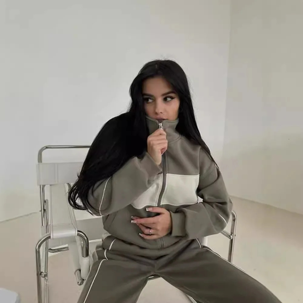 Two Piece Sets Women Sweatshirts Pant Set Tracksuit Jogger Y2k Autumn Winter Sports Elastic Waist Streetwear Pants Matching 251110