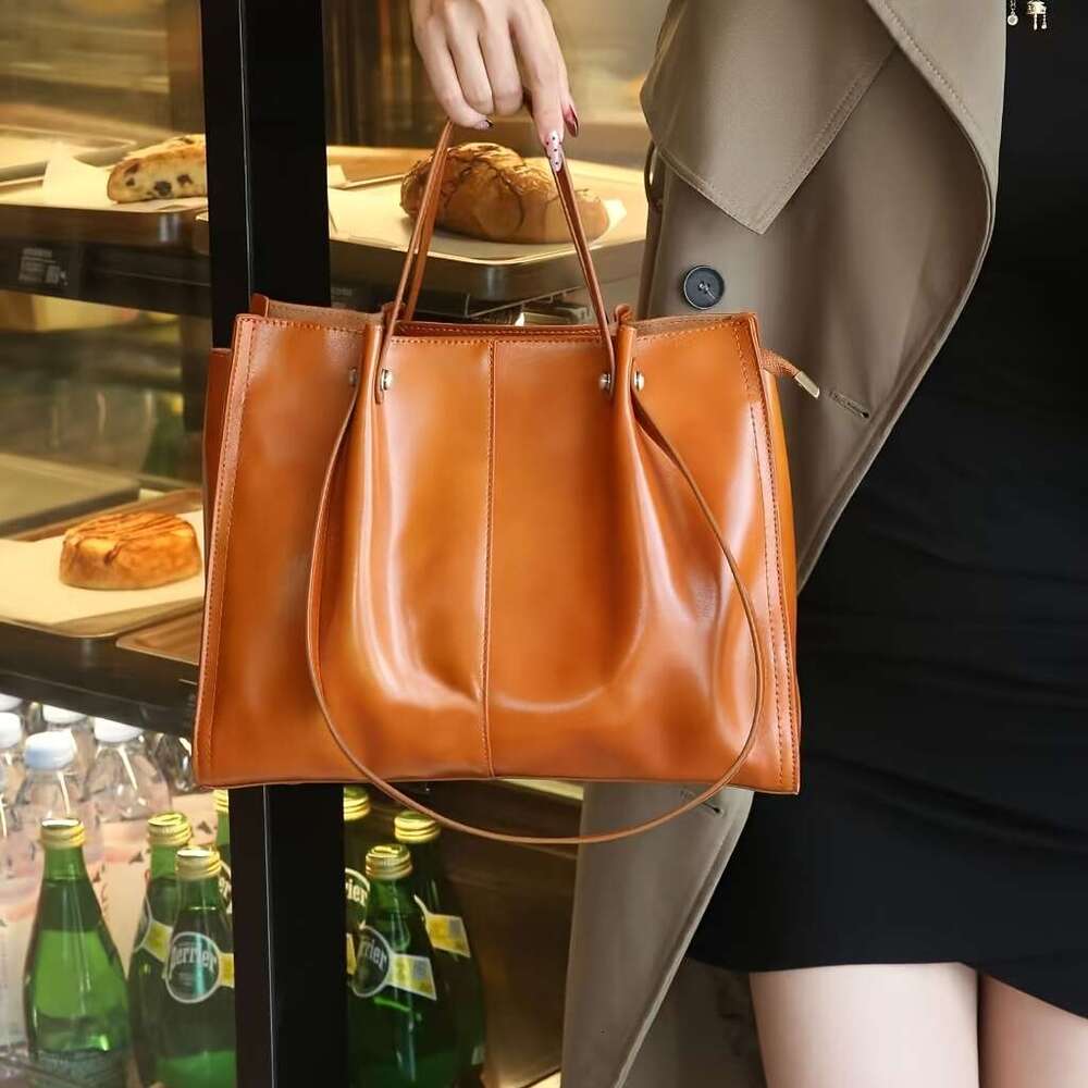 Women's Large Capacity Genuine Leather Tote Bag With Elegant Multi-Compartment Handheld Shoulder Bag, Golden-Tone Hardware & Zipper Closure, Adju