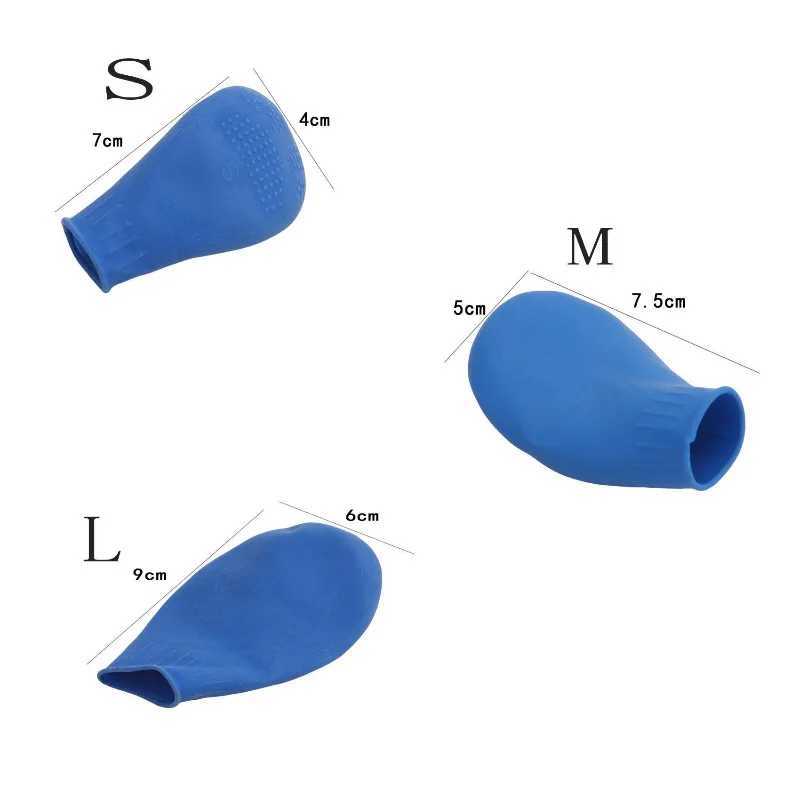 New 4 pieces of waterproof and anti slip rubber boots for pets suitable for small medium and large dogs cats outdoor shoes dog ankle boots and pet acc