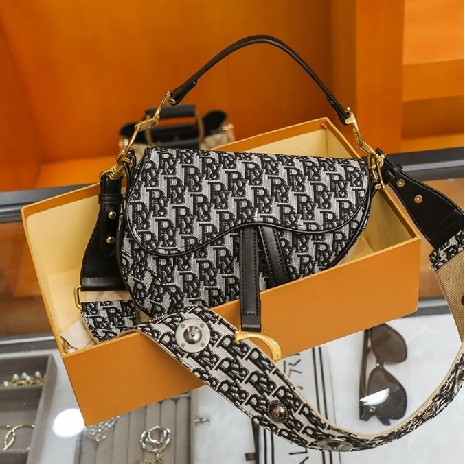 handbag saddle womens crossbody shoulder bag classic print leather solid color black designer bags