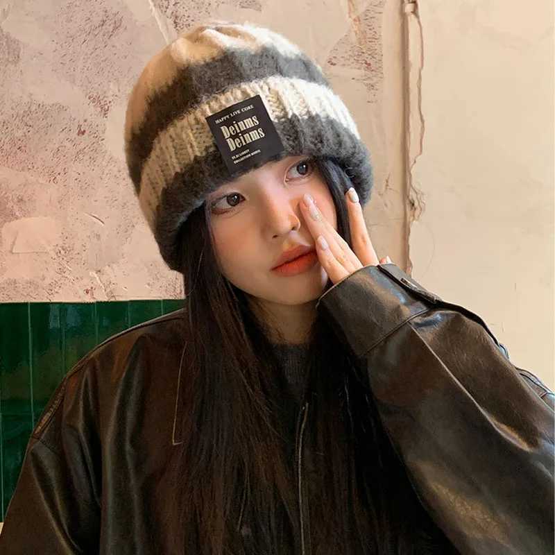 RICYGVM Fashion Stripe Knitted Hat For Women Ear Protection Skullies Cap Unisex Winter Warm Crochet Bonnet Thicken Woolen BeanieXJ251110