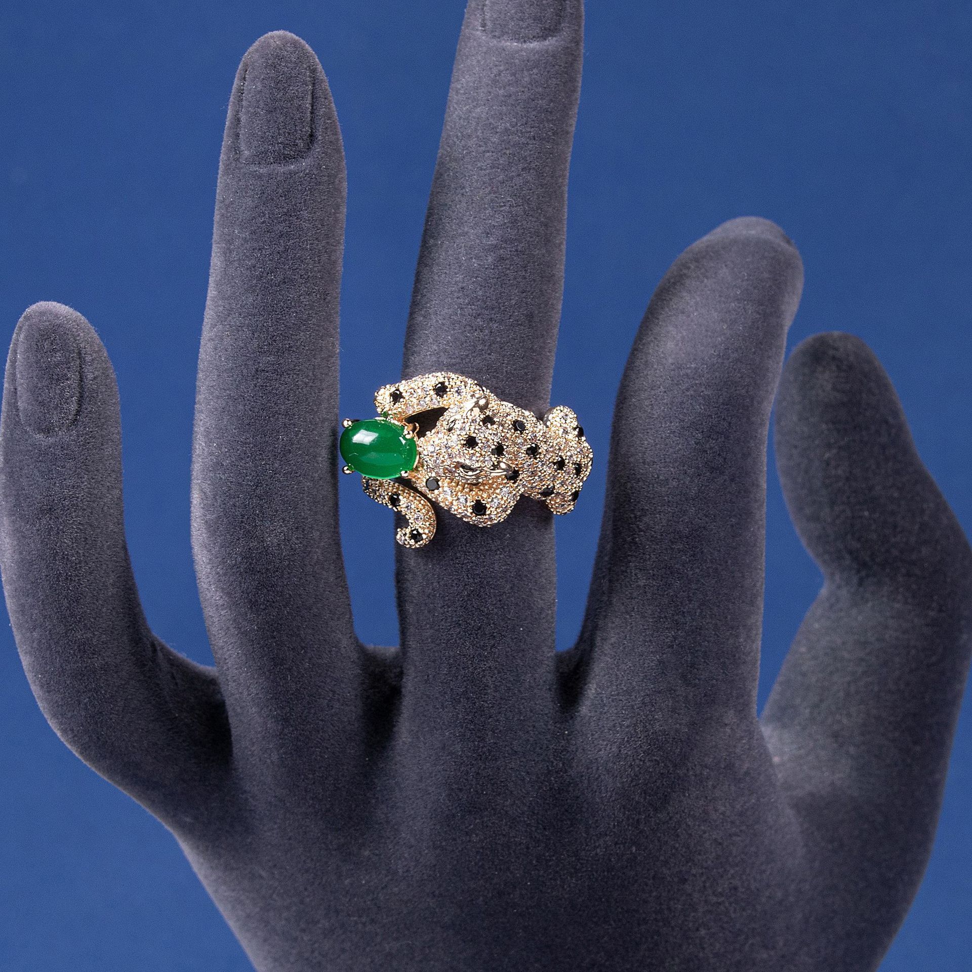 Cross-border New European Fashion Ring And American Style Jewelry Vintage Commuter Open Ring Leopard Gemstone Designer Ring Ring Jewelry Wholesale