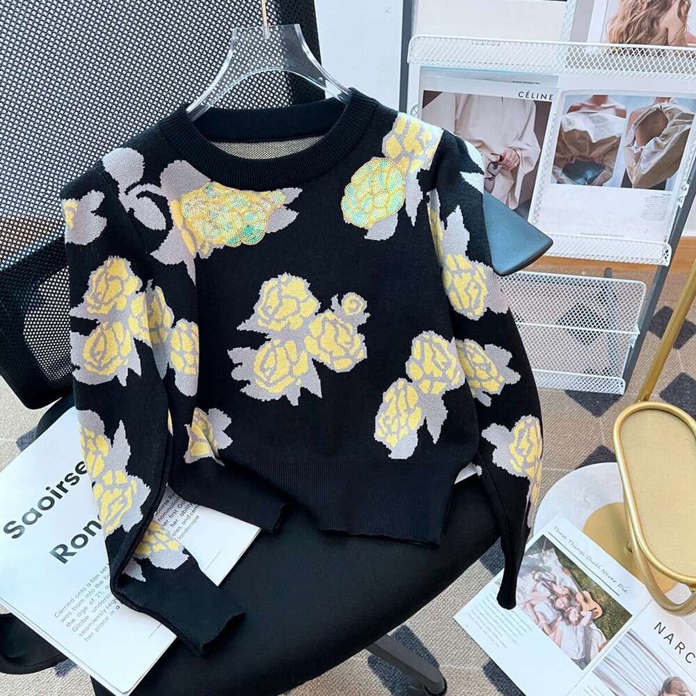 Elegant Female Sequined Spliced Vintage Floral Short Sweaters Autumn Winter Fashion Long Sleeve Knitted Tops Women's Clothing