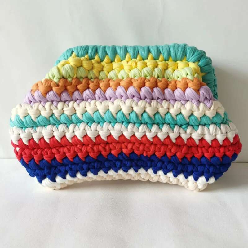 New handmade crochet cloud high-quality woven clutch fashion clip bag