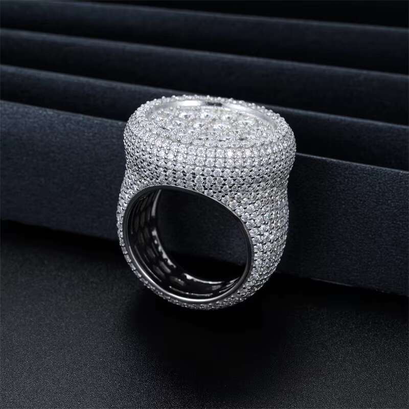 Hip Hop Ring 925 Silver Inlay D Color VVS Moissanite Ring Fashion Trend Full Diamond Men and Women Ring