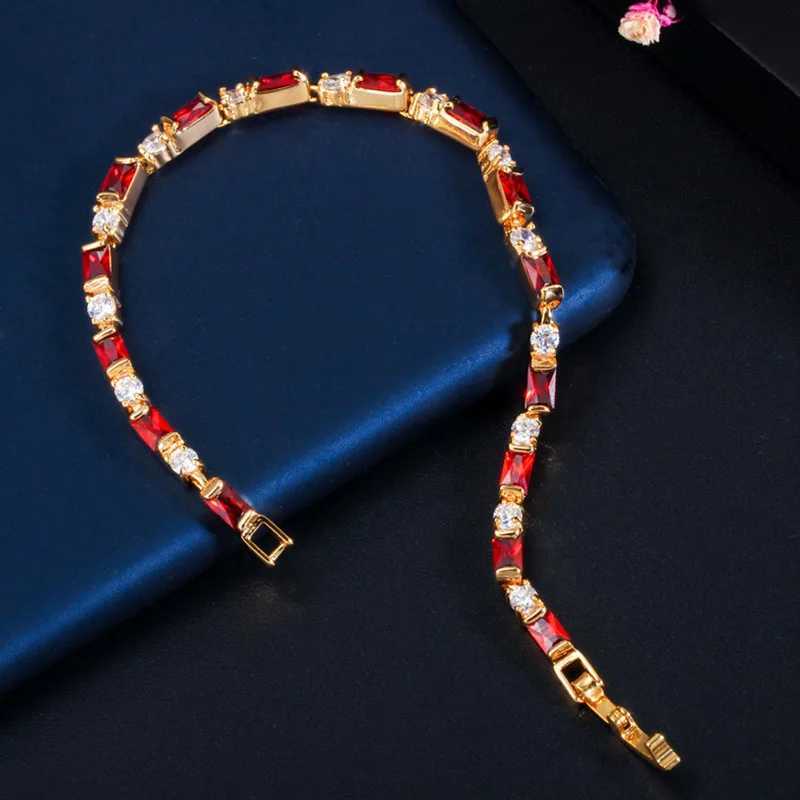 Pera Delicate Square Cut Red Cubic Zirconia Ladies Shiny Gold Color Thin Round Bangles Bracelets for Dinner Party Jewelry B162T251110