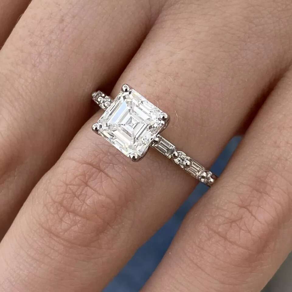 2.50ct Asscher Cut CVD HPHT Lab-Created Diamond Solitaire Proposal Ring DEF VS-VVS 14K White Gold Ring For Lady IGI Certificate