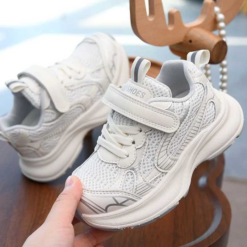 Childrens Shoes Soft Sole Girls Sports Shoes 2025 Spring New Trbottomy Kidsrens Dad Shoes Girls Lightweight Breathable Kidsrens Shoes W251110