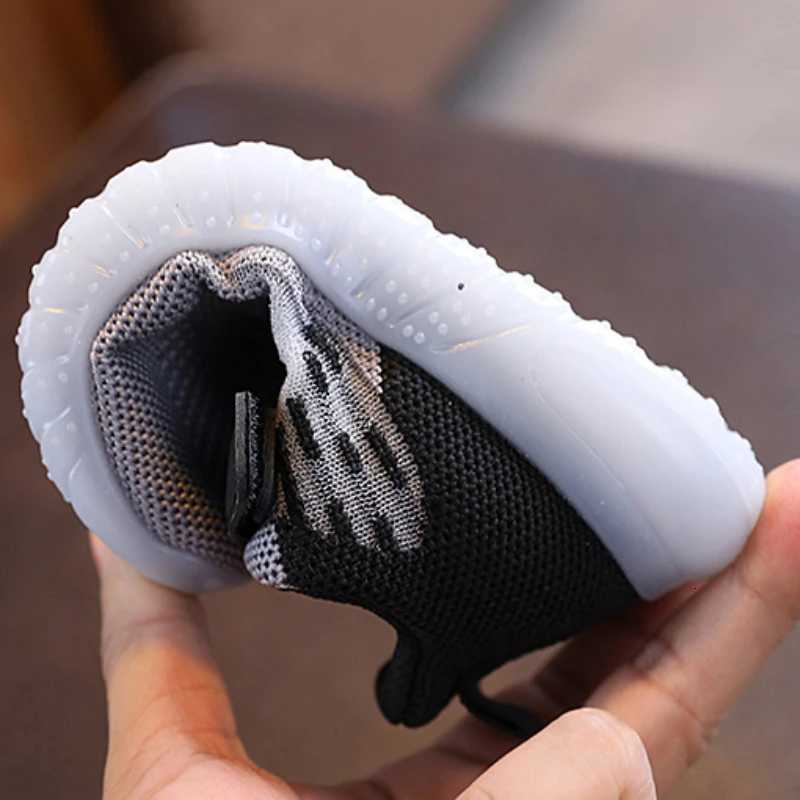 Fashion Kids Running Sport Shoes Childrens Spring and Autumn Boys Girls Mesh Breathable Non-slip Comfortable Sports SneakersT251110