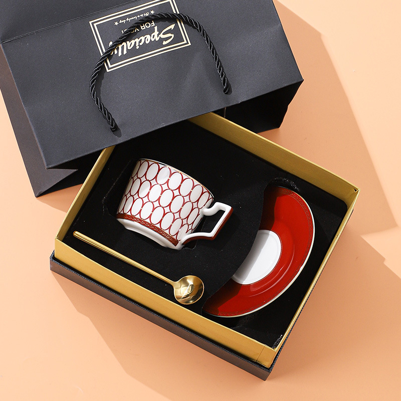 Cups Saucers Elegant Golden Top Grade Bone China Coffee Cup Luxury European Tea Set And Saucer Afternoon Drinkware