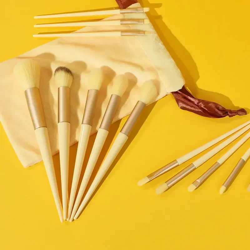 13Pcs Soft Fluffy Makeup Brushes Set for cosmetics Foundation Blush Powder Eyeshadow Kabuki Blending Makeup brush beauty tool L251110