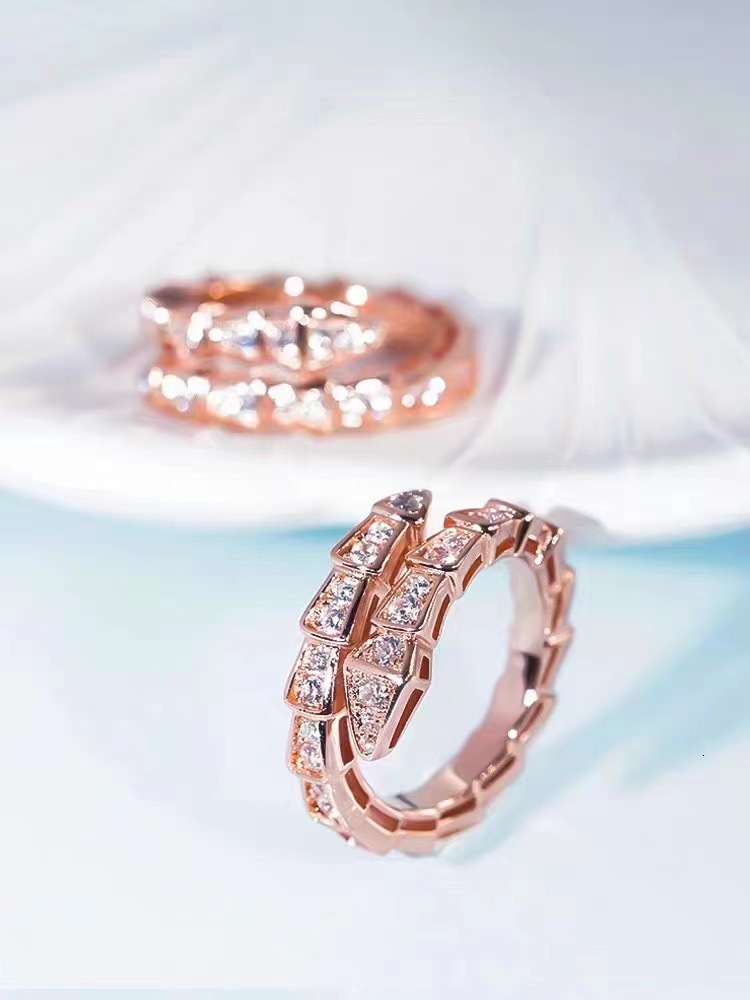 Sparkling Fashion Ring Diamond Snake-shaped Ring Silver Adjustable Ring High-quality Texture Simple Designer Ring Versatile Trendy Cool