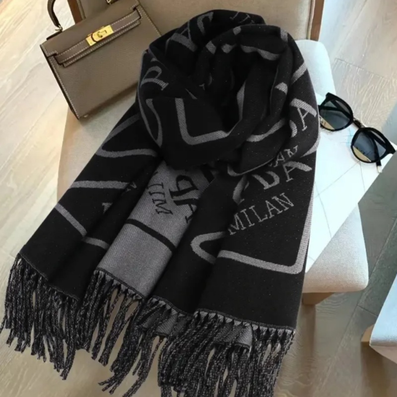 Winter Scarf Wool Scarfs Winter Spring 100 Cashmere Designer Scarf fashion Men Women Designer Classic Letter pattern Pashmina pradas shawl Scarves Fashion 6 COLOR
