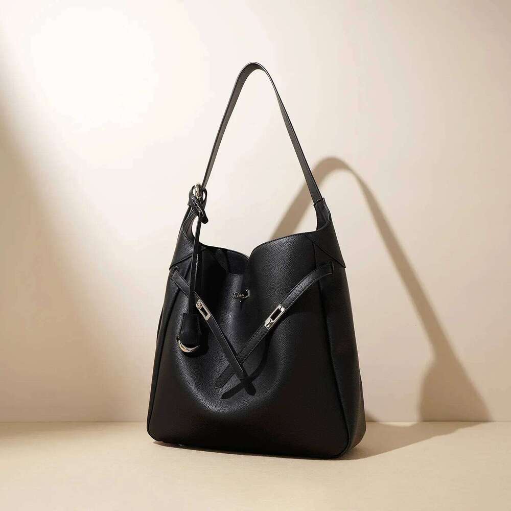 Genuine leather shoulder handheld large underarm fall winter luxury designer bucket bag for women new