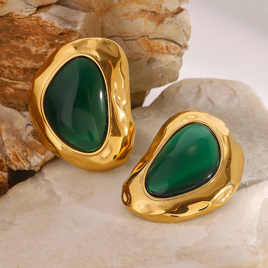 Uworld Retro Green Color Folded Earrings Large Metal Ear Studies Party Clothing Womens Accessories Gifts for Her 250409