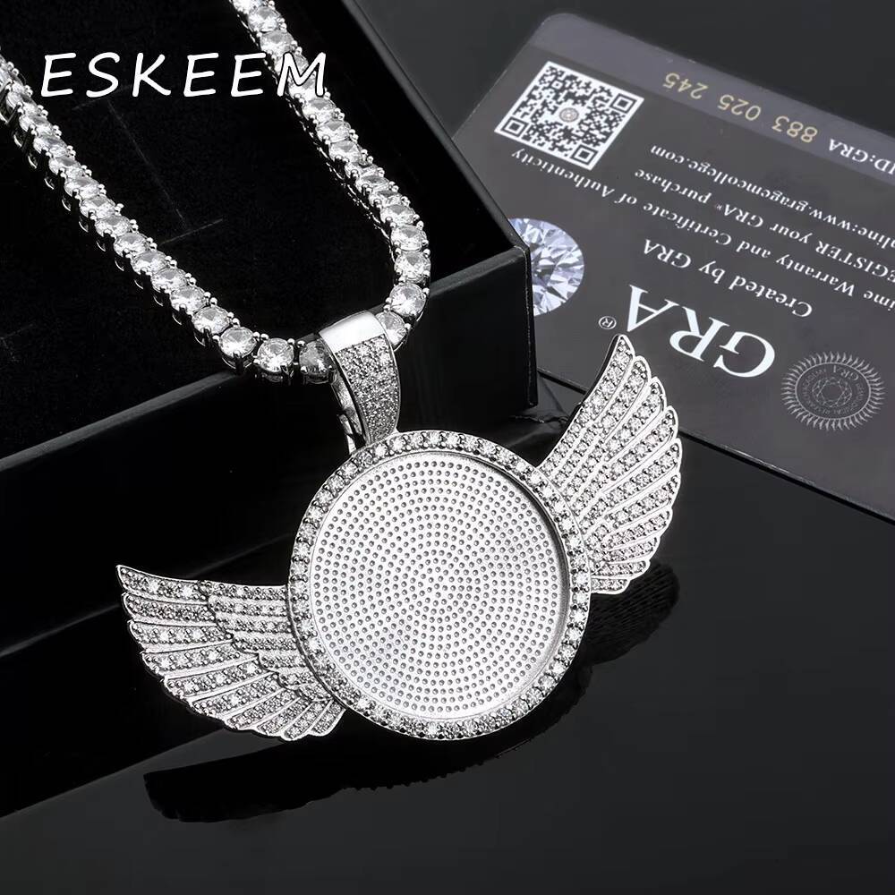 Personalized Custom Jewelry Vvs Moissanite Photo Pendant 925 Silver Angel Wing Design Circular Picture Memory Pendant Gifts