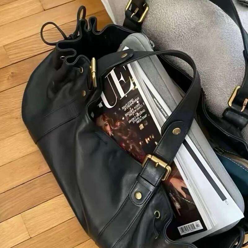 Korean Casual Bags For Women Luxury Designer Handbag And Purses 2025 New In PU Rivet Top Handle Large Capacity Underarm Shoulder